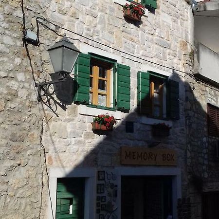 Apartments Mime - Small House Vodice Exterior foto